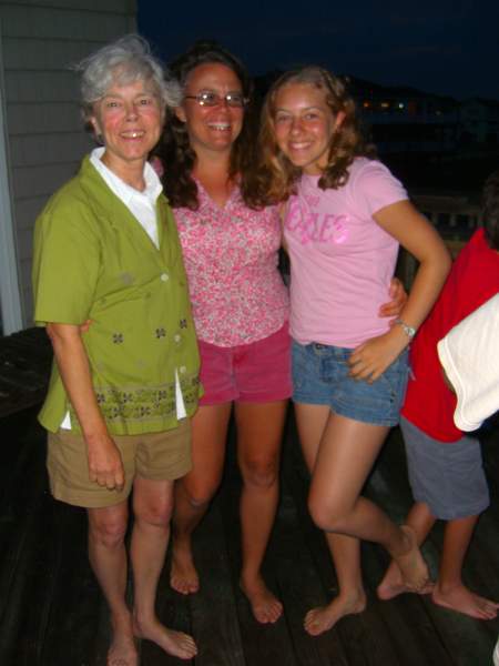 Judy,Colleen, Molly.JPG